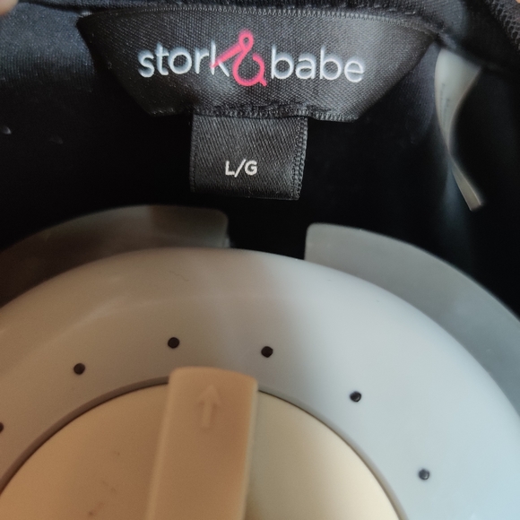 Maternity Black dual-layered blouse - Picture 6 of 6